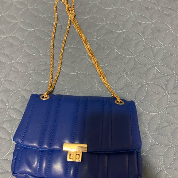 Blue bag and shoes exactly same color,New never wear - Picture 4 of 5